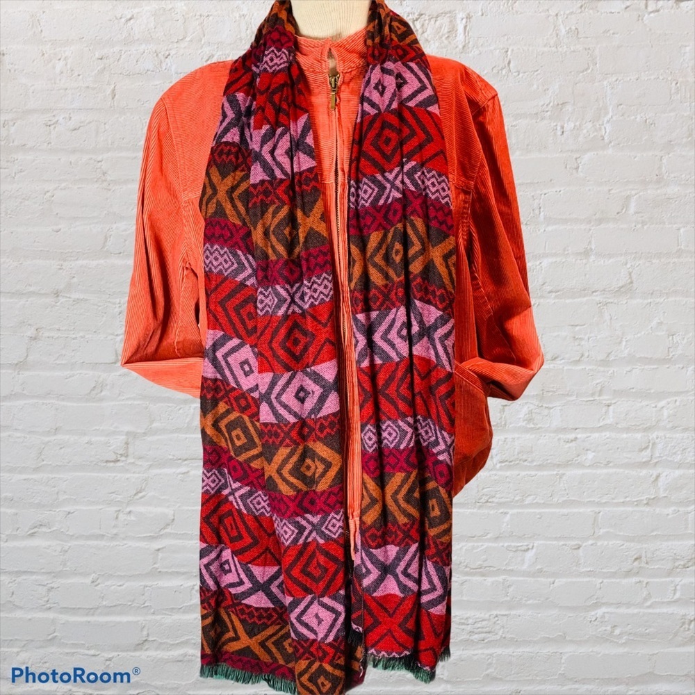 Maurices Aztec pattern scarf - Picture 2 of 8